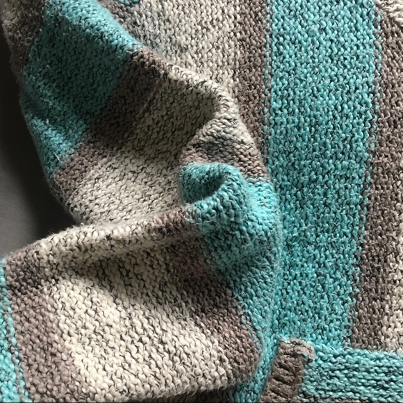 TNA / Baja Beach Hoodie - Picture 5 of 6